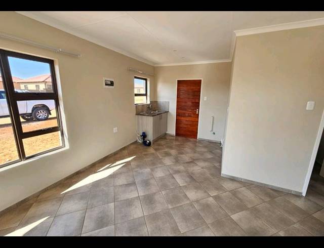 2 BEDROOM HOUSE FOR SALE IN BRENTHURST
